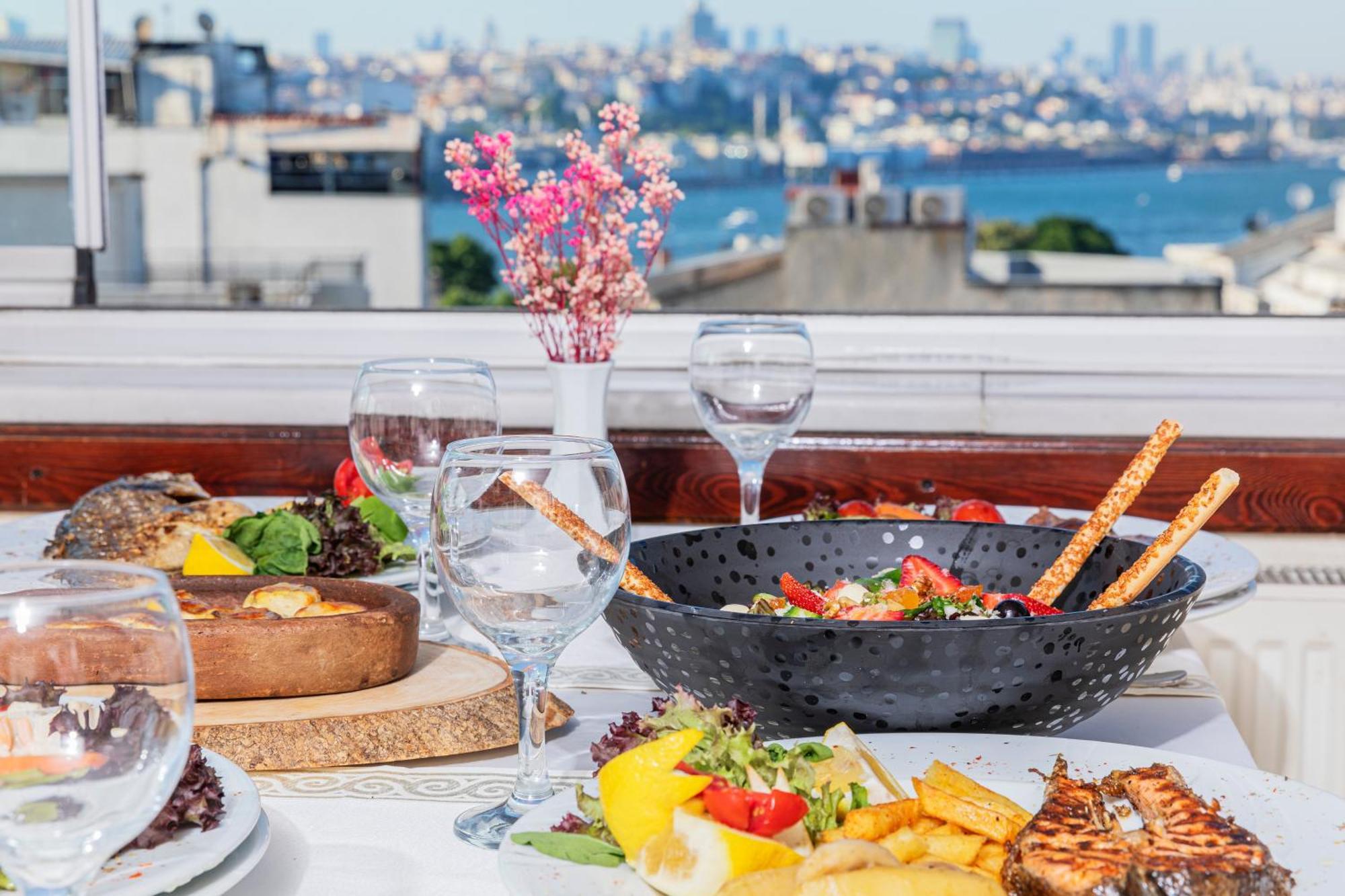 Hotel Ipek Palas Istanbul Exterior photo