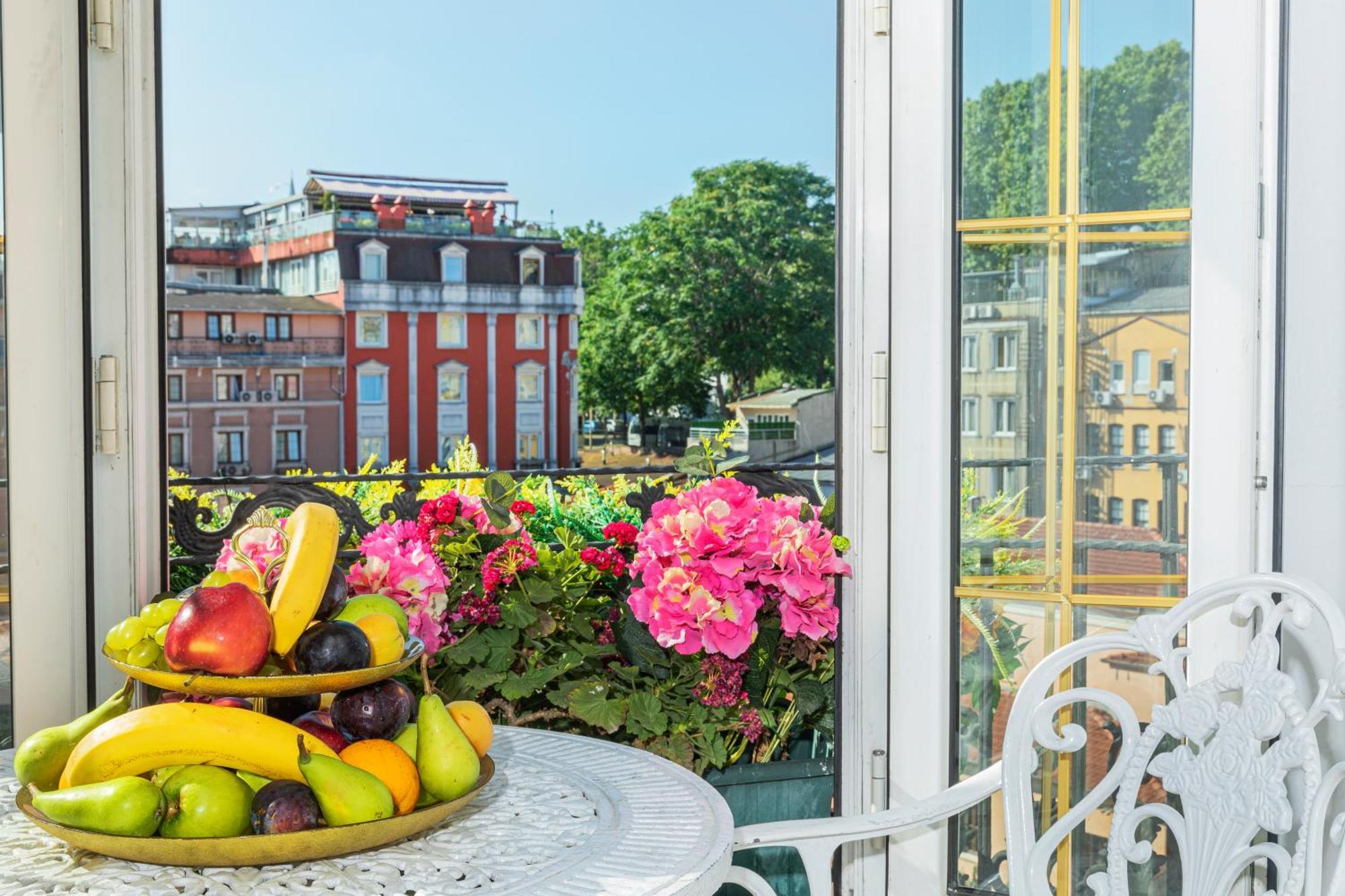 Hotel Ipek Palas Istanbul Exterior photo